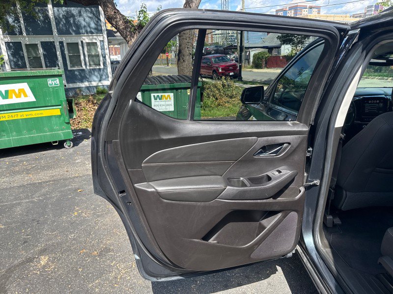 Used 2019 Chevrolet Traverse LT AWD/4WD image 12
