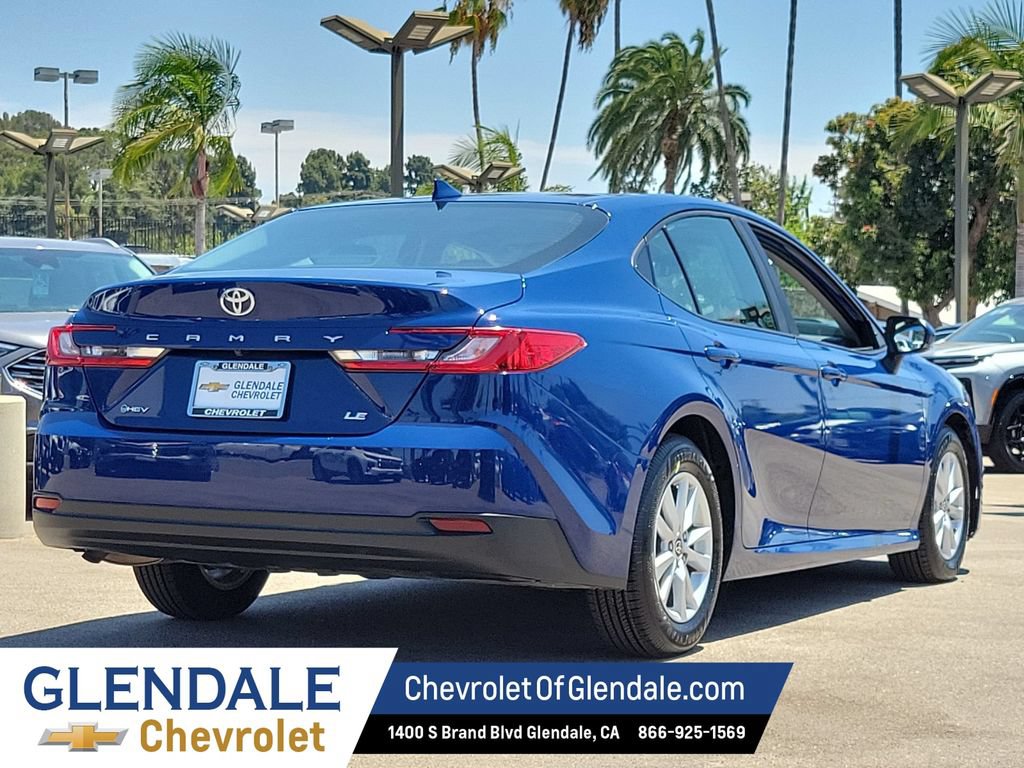Used 2025 Toyota Camry LE FWD image 11