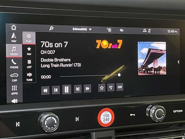 Certified 2026 Porsche Macan Turbo AWD/4WD image 29