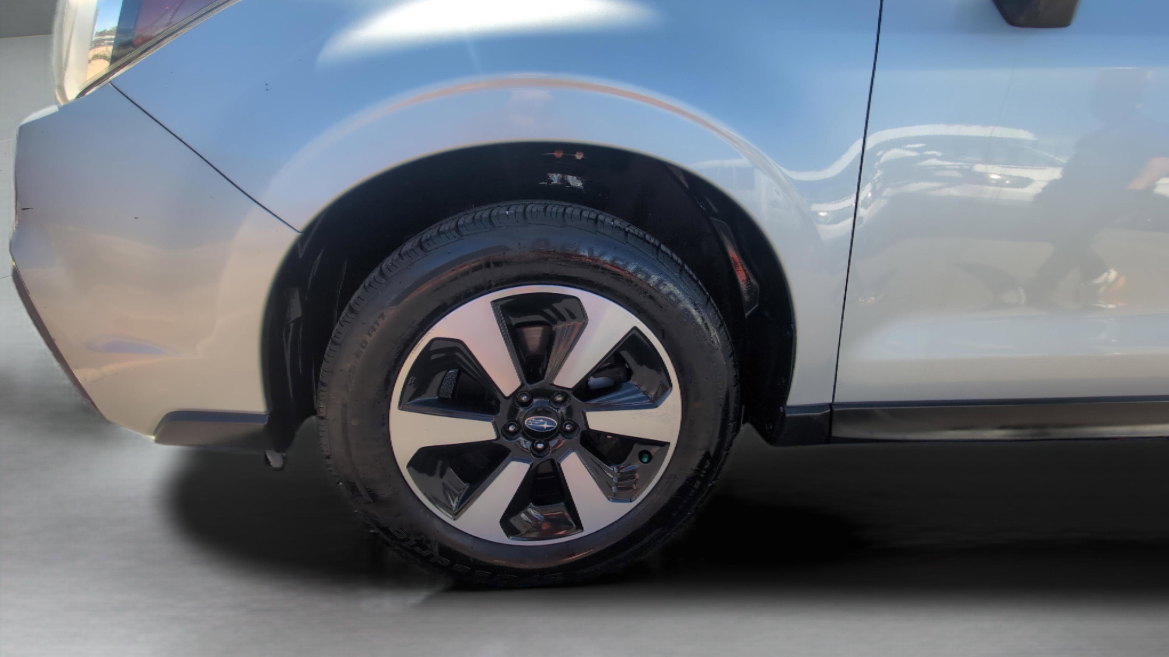 Used 2017 Subaru Forester 2.5i Limited w/ Popular Package #1 AWD/4WD image 31