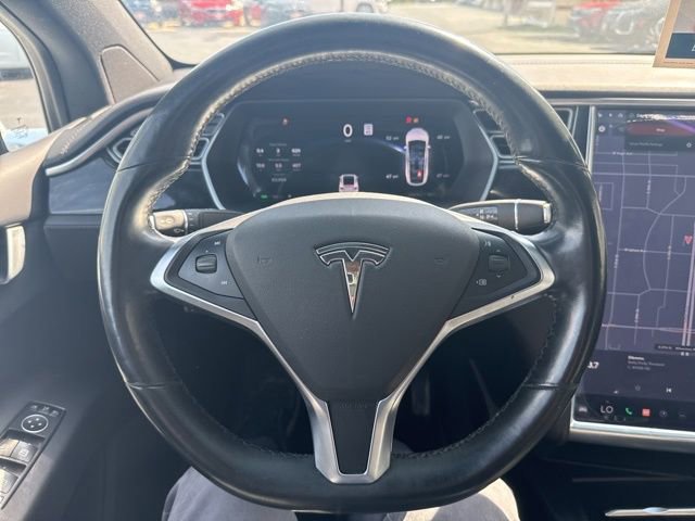 Used 2016 Tesla Model X 75D image 28