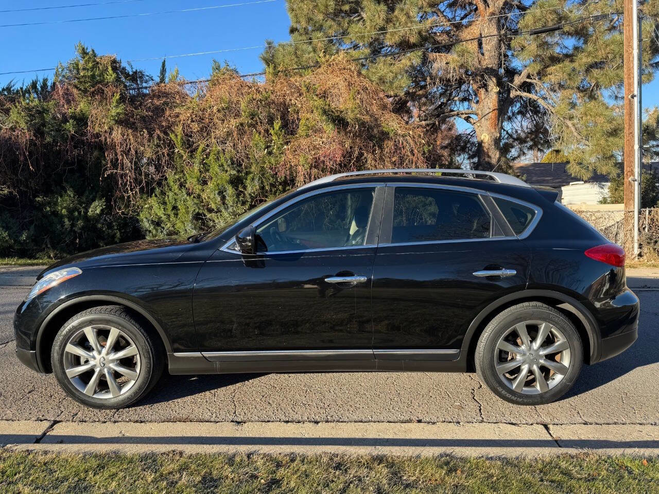 Used 2013 INFINITI EX37 Journey w/ Premium Pkg image 4