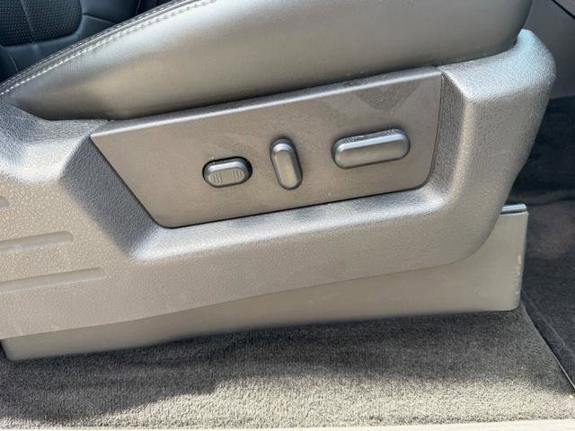 Used 2011 Ford F150 Lariat AWD/4WD image 19