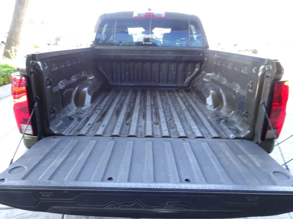 Certified 2023 Chevrolet Colorado W/T RWD image 10