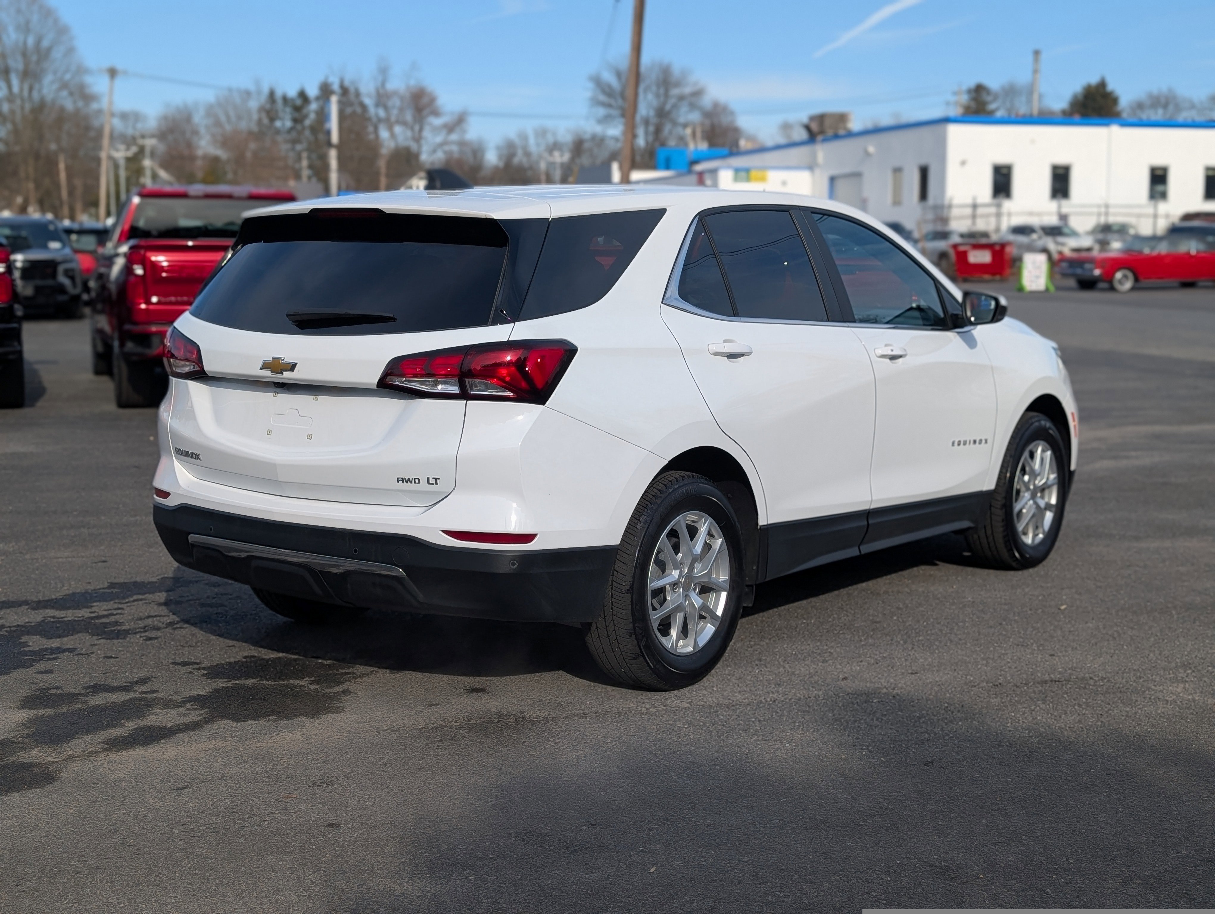 Used 2024 Chevrolet Equinox LT w/ LPO, Floor Liner Package image 9
