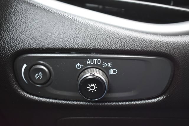 Used 2023 Chevrolet Malibu LT image 16