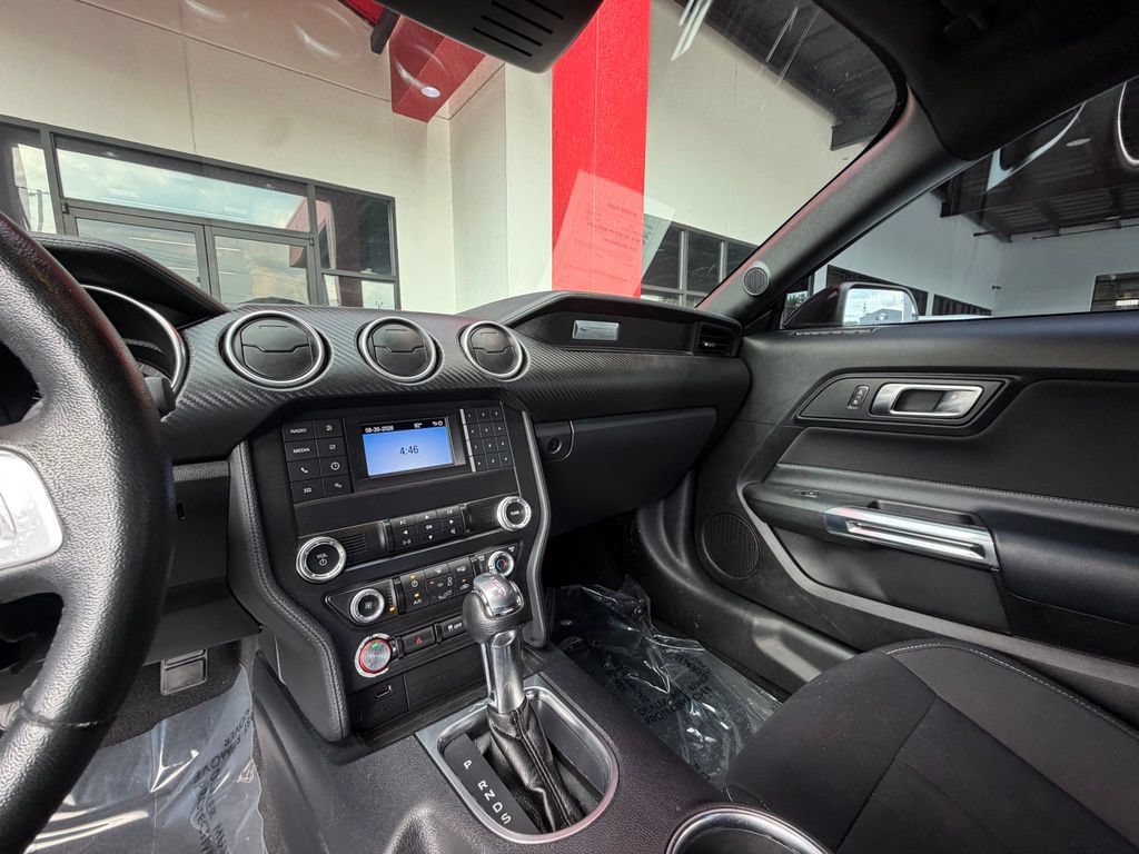 Used 2021 Ford Mustang Coupe RWD image 31