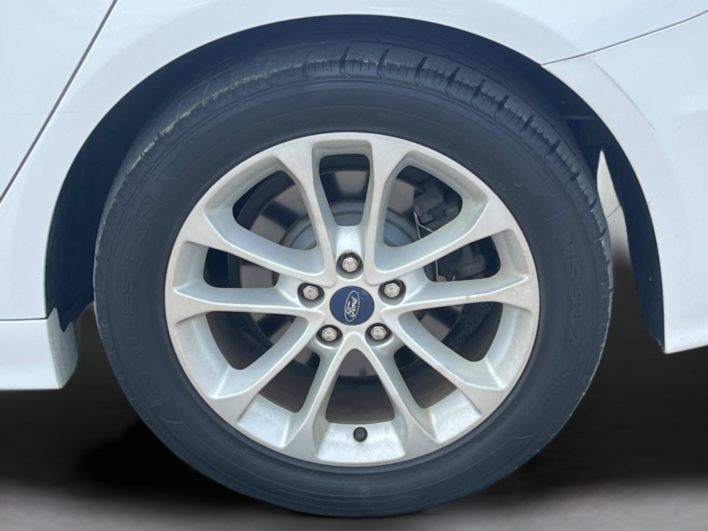 Used 2019 Ford Fusion SE FWD image 40