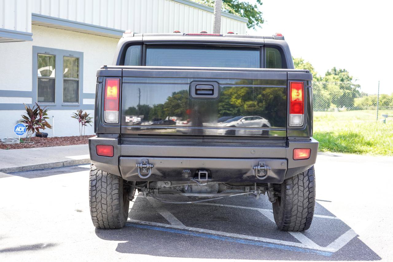 Used 2005 HUMMER H2 SUT w/ Preferred Equipment Group AWD/4WD image 4