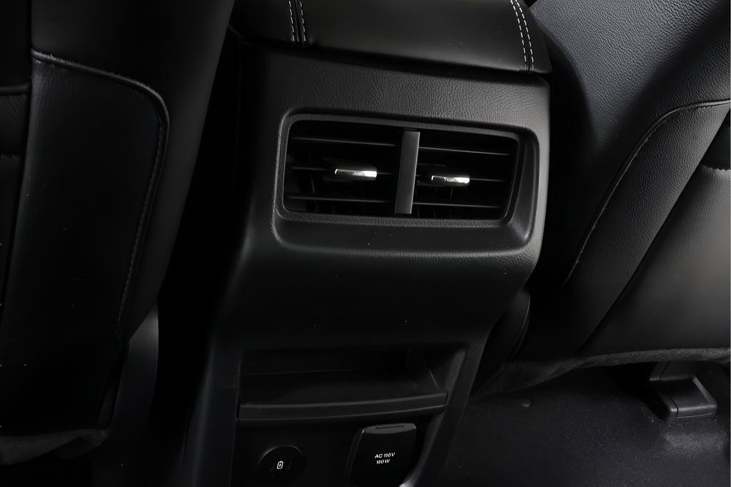 Used 2024 Ford Edge Titanium AWD/4WD image 25