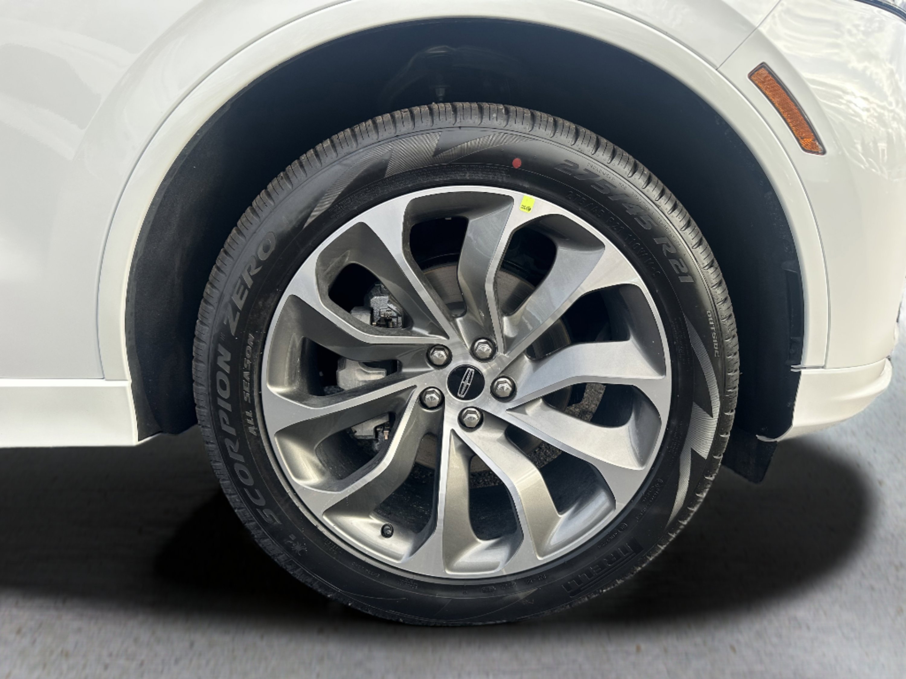 New 2026 Lincoln Aviator AWD image 8