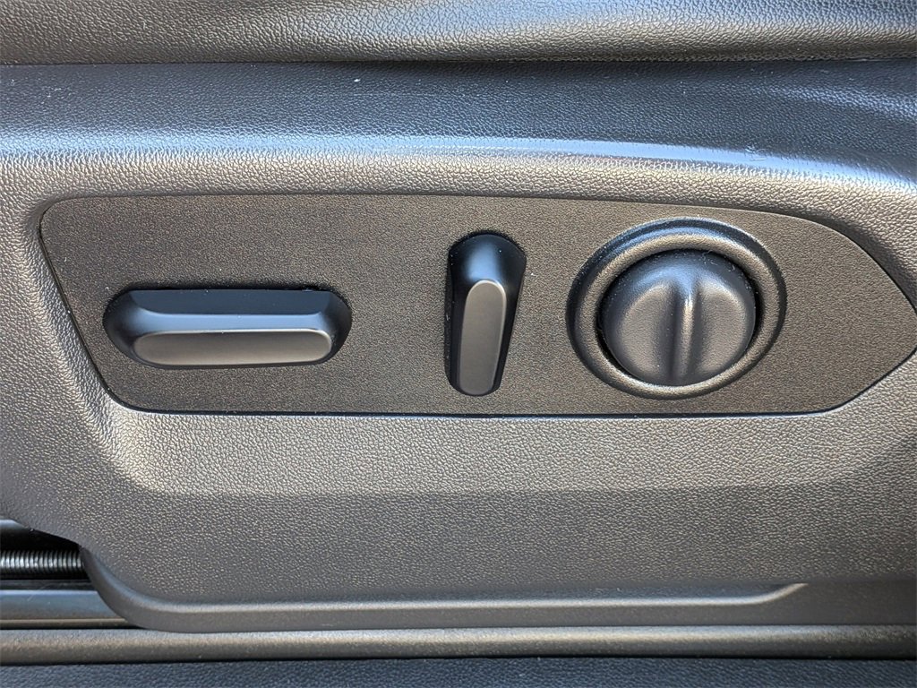 Used 2020 Chevrolet Silverado 1500 RST w/ All-Star Edition image 17