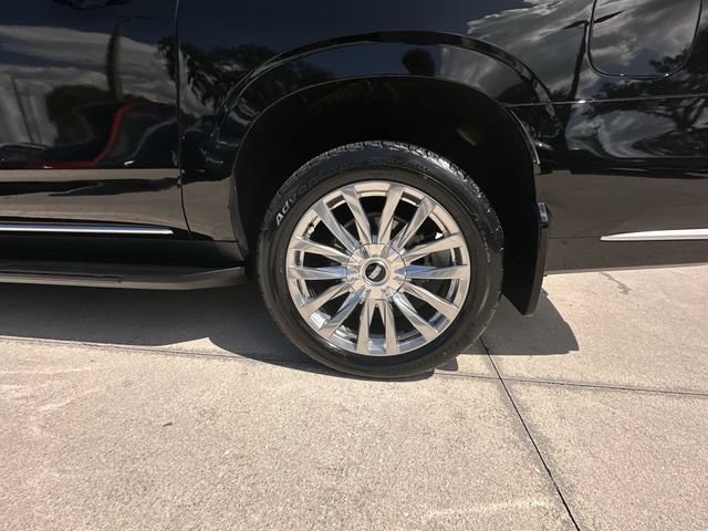 Certified 2023 Cadillac Escalade ESV Premium Luxury RWD image 18