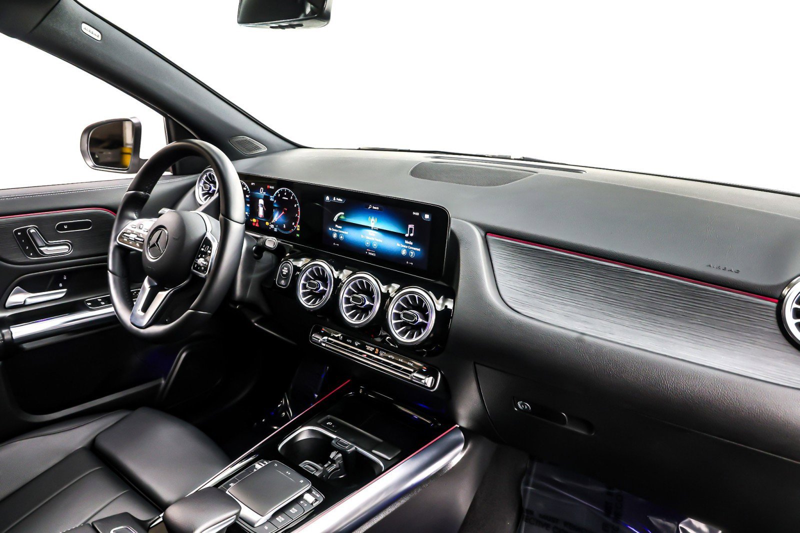 Certified 2023 Mercedes-Benz GLA 250 4MATIC w/ Premium Package image 16