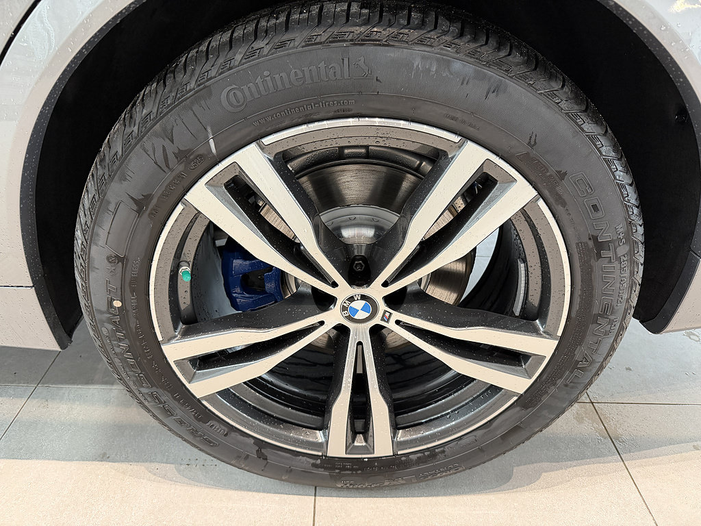 New 2026 BMW X7 xDrive40i w/ M Sport Package AWD/4WD image 7