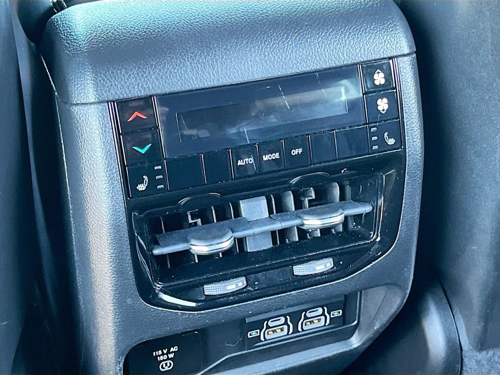 Certified 2022 Jeep Grand Cherokee L Overland image 27