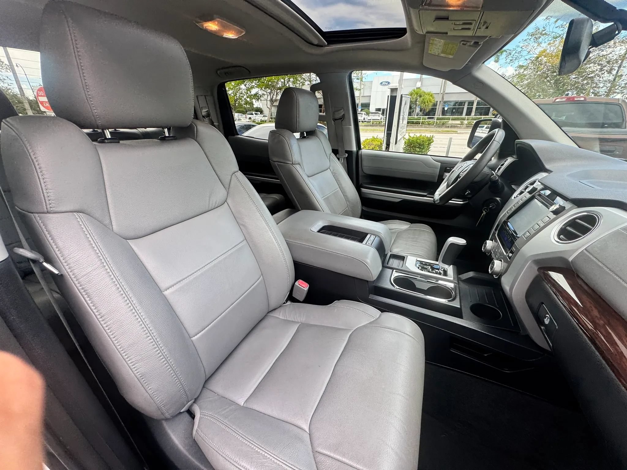 Used 2017 Toyota Tundra Limited w/ TRD Off Road Package RWD image 33