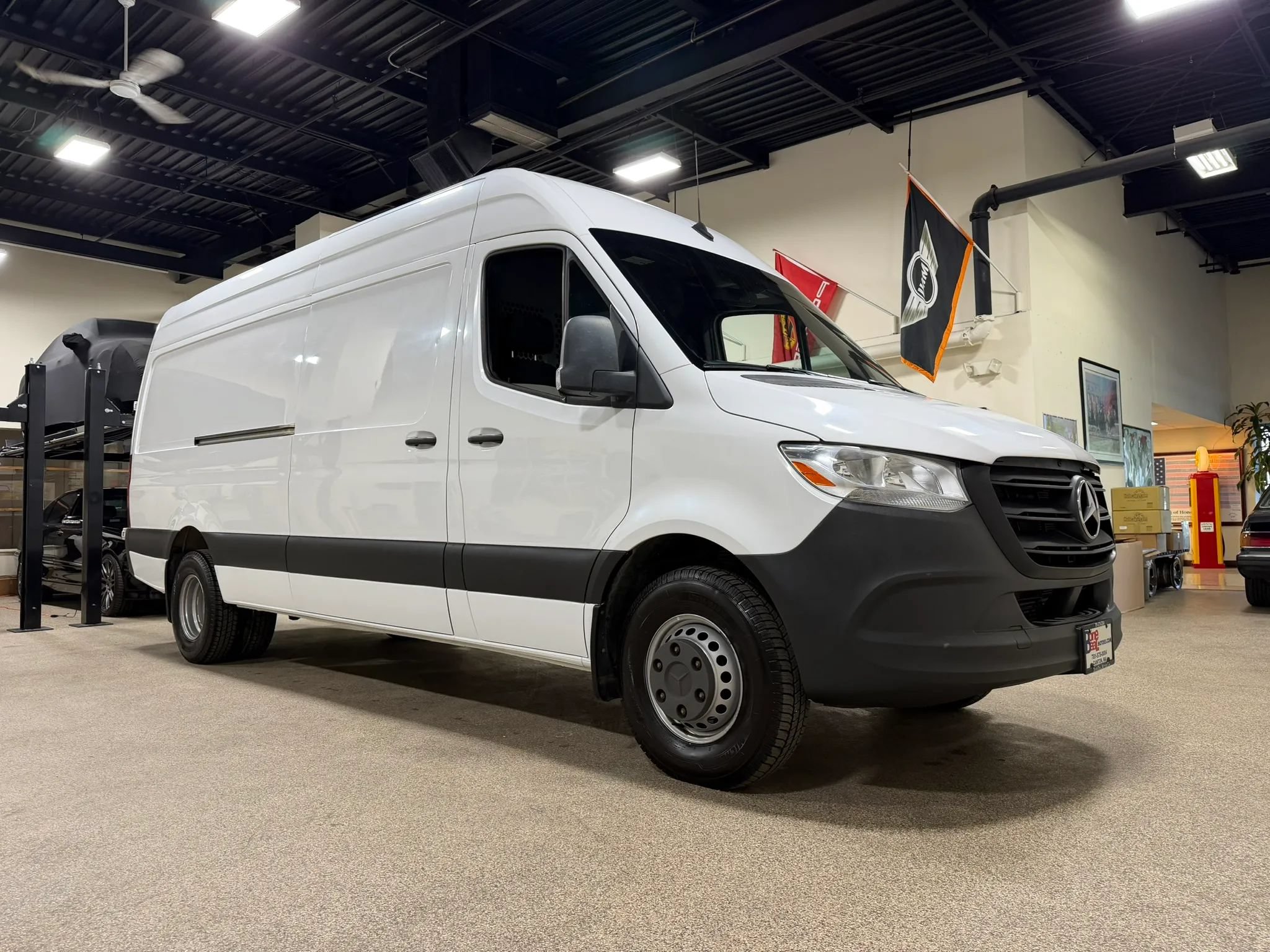 Used 2021 Mercedes-Benz Sprinter 3500 image 6