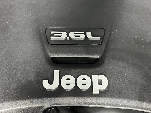 Used 2020 Jeep Gladiator Rubicon image 9