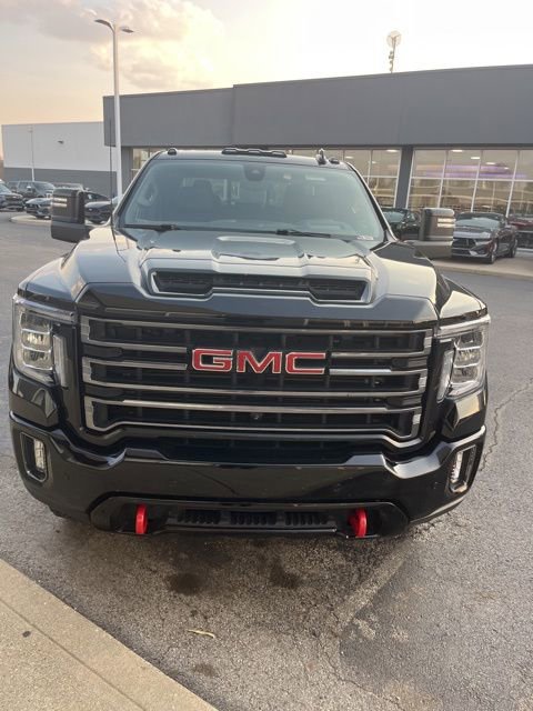 Used 2022 GMC Sierra 2500 AT4 w/ AT4 Premium Plus Package image 3