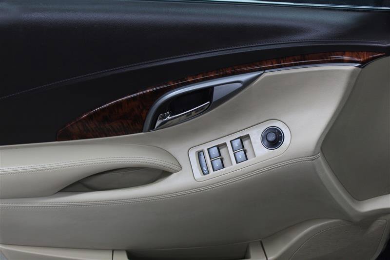 Used 2013 Buick LaCrosse Leather w/ Driver Confidence Package FWD image 15