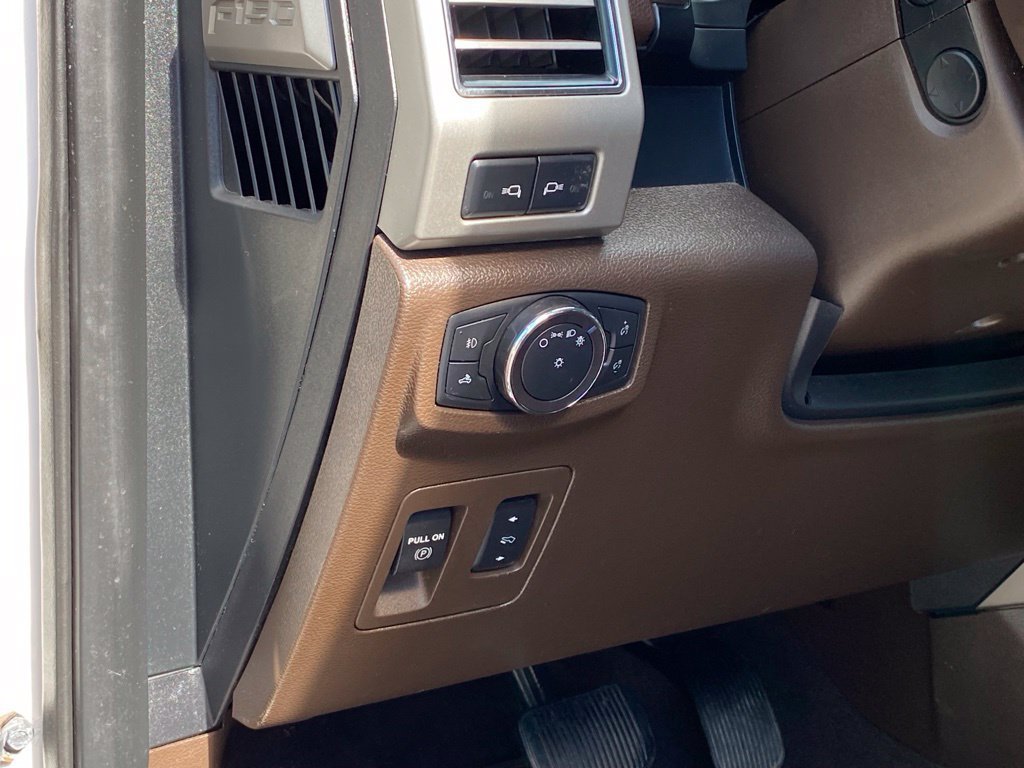 Used 2018 Ford F150 King Ranch w/ Equipment Group 601A Luxury AWD/4WD image 12