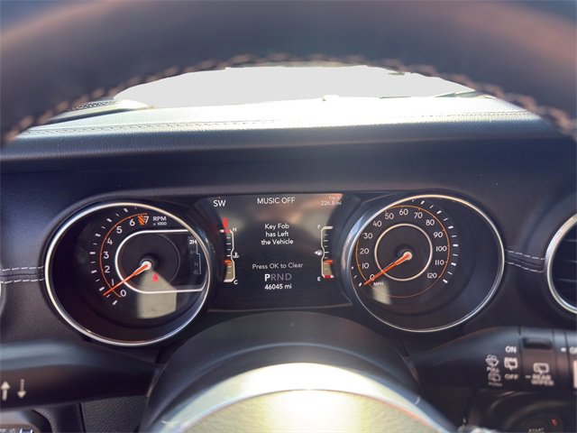 Used 2018 Jeep Wrangler Unlimited Sahara w/ Uconnect 4C Nav & Sound Group image 11