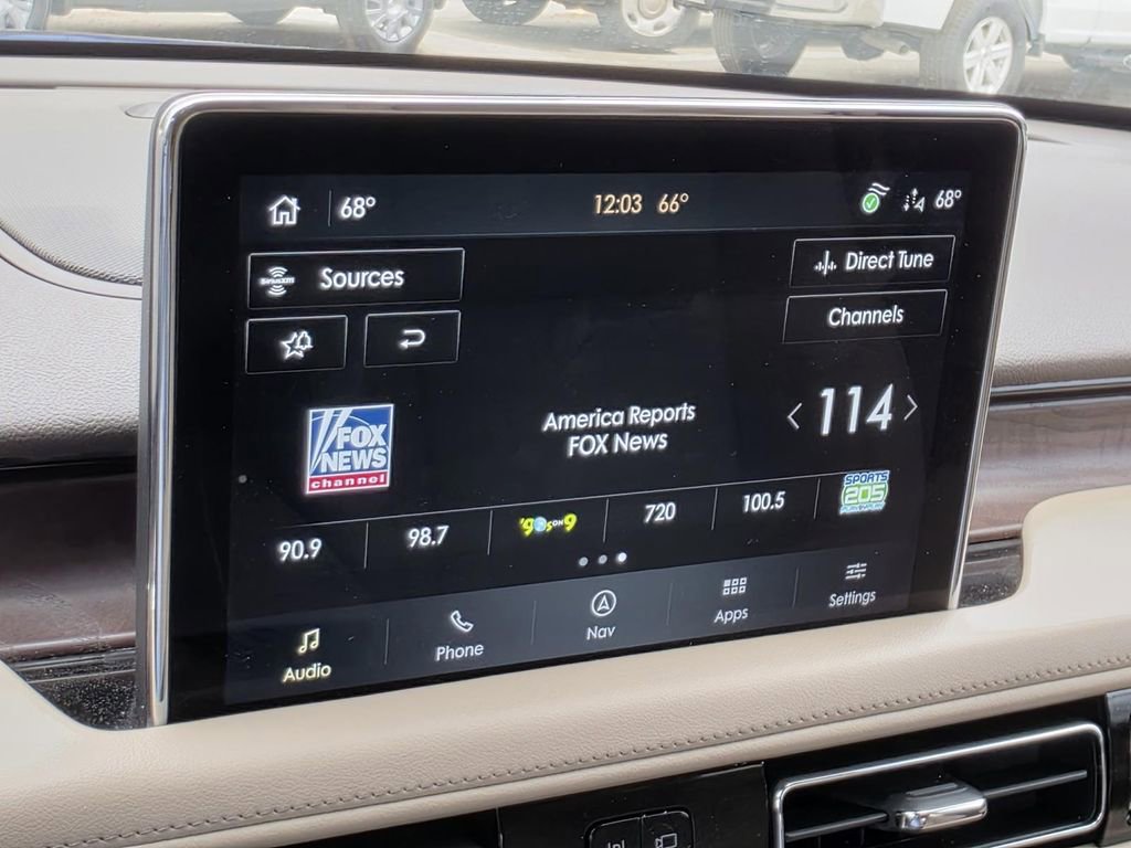 Used 2022 Lincoln Aviator Grand Touring w/ Elements Package Plus image 26