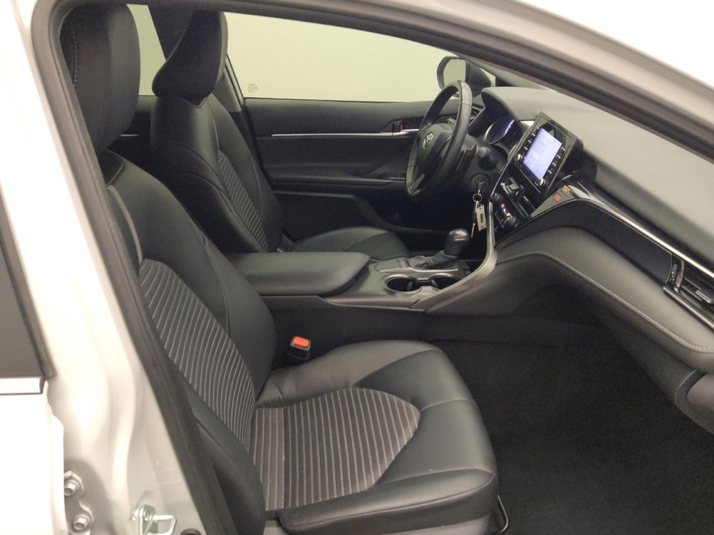 Used 2024 Toyota Camry SE image 21