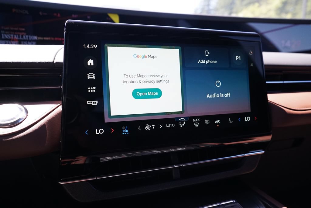 New 2026 Lincoln Nautilus Reserve AWD/4WD image 17