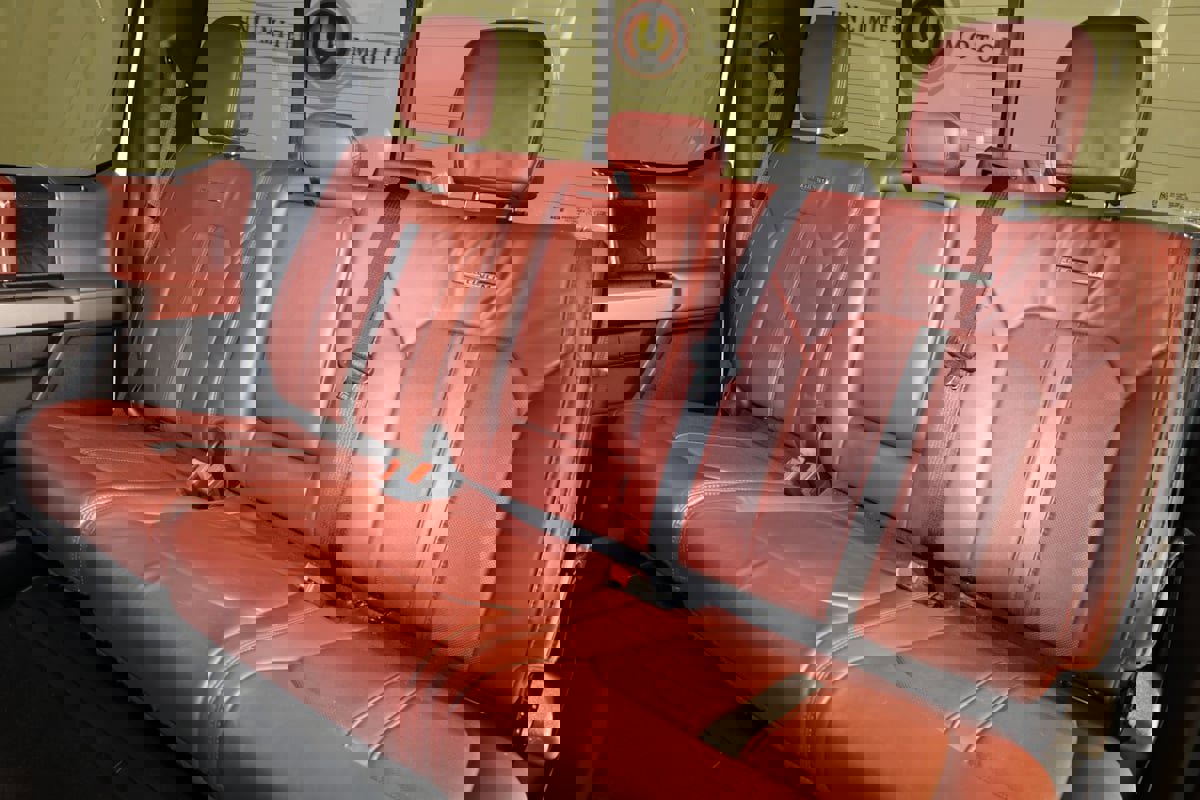 Used 2020 Ford F350 Platinum w/ FX4 Off-Road Package image 11