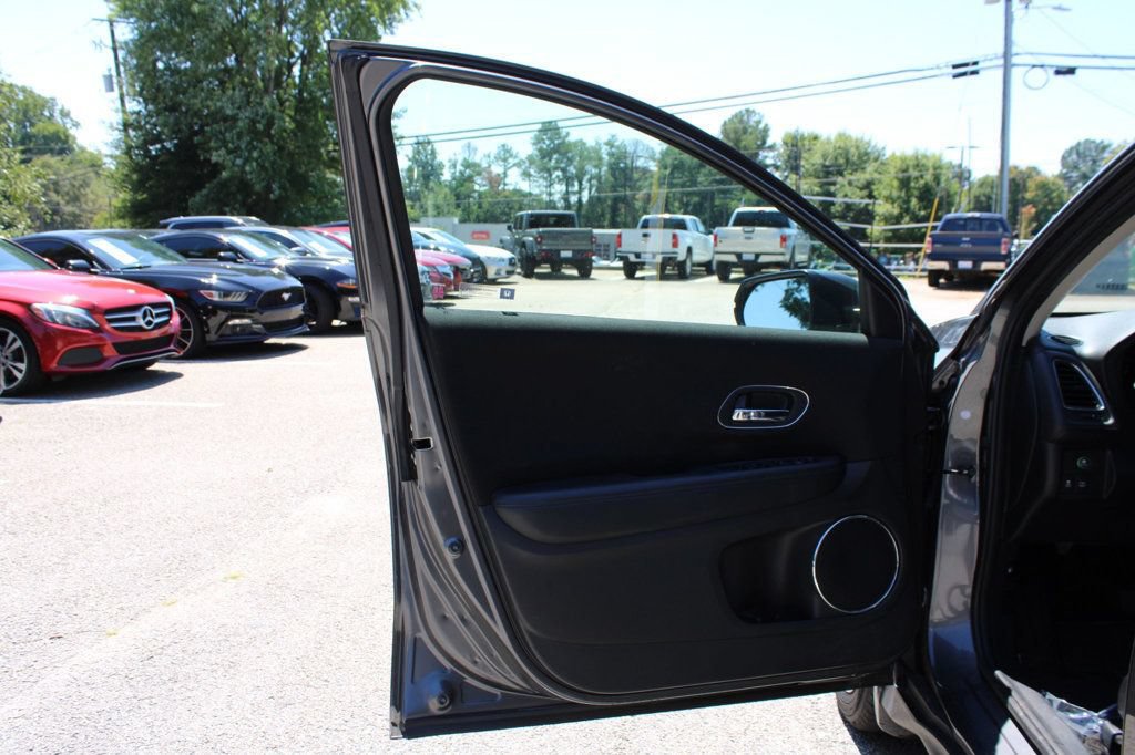 Used 2017 Honda HR-V EX image 12