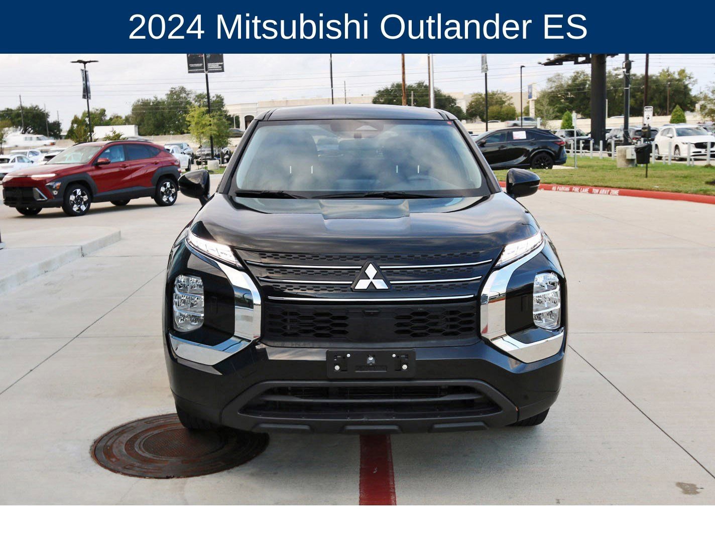 Used 2024 Mitsubishi Outlander ES image 2