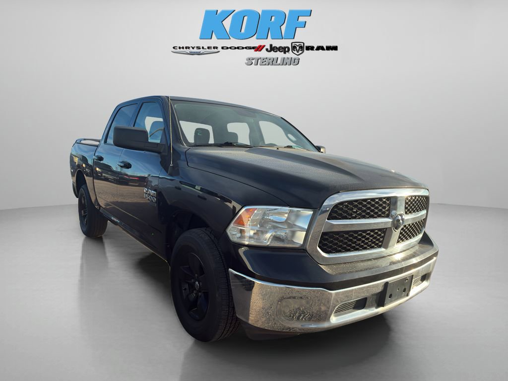 Used 2021 RAM 1500 Classic SLT image 3