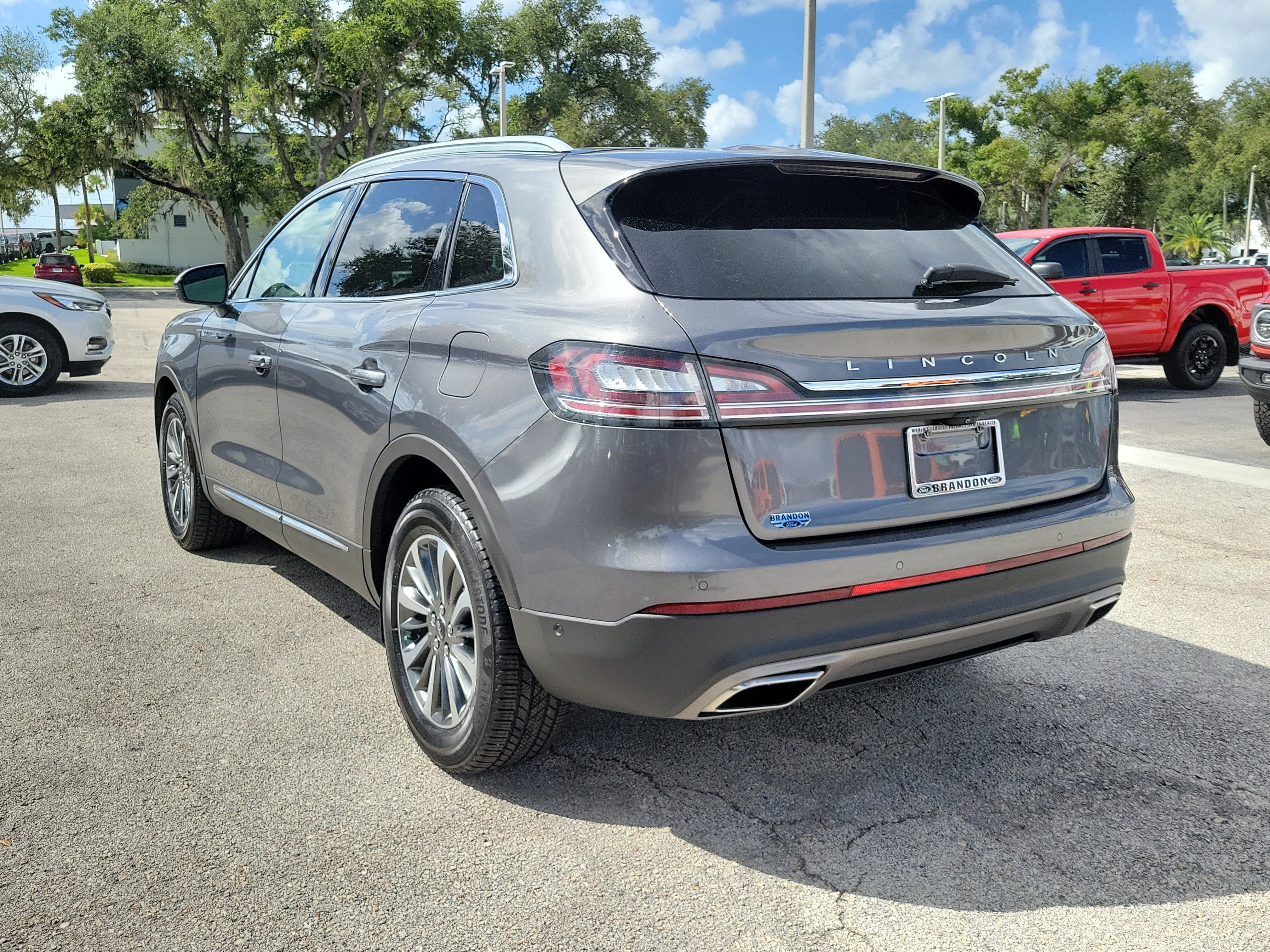 Used 2022 Lincoln Nautilus Reserve FWD image 7