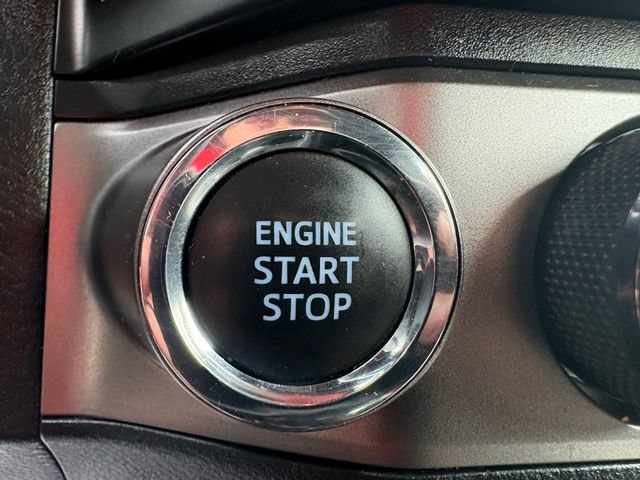 Used 2022 Toyota Tacoma Limited AWD/4WD image 21