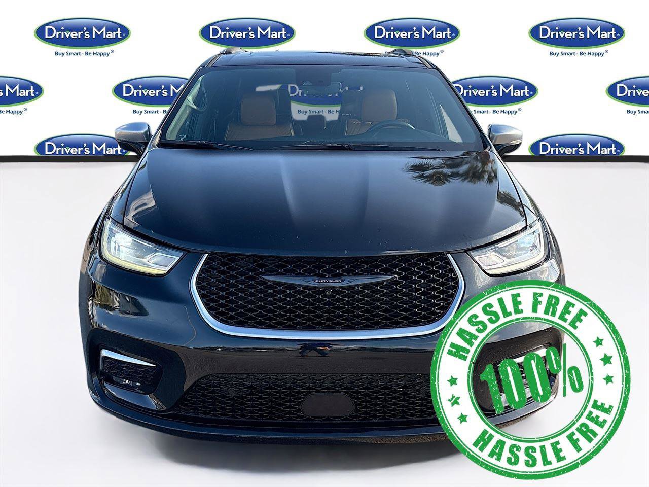 Used 2021 Chrysler Pacifica Pinnacle image 2