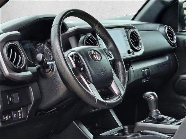 Used 2022 Toyota Tacoma TRD Off-Road AWD/4WD image 14
