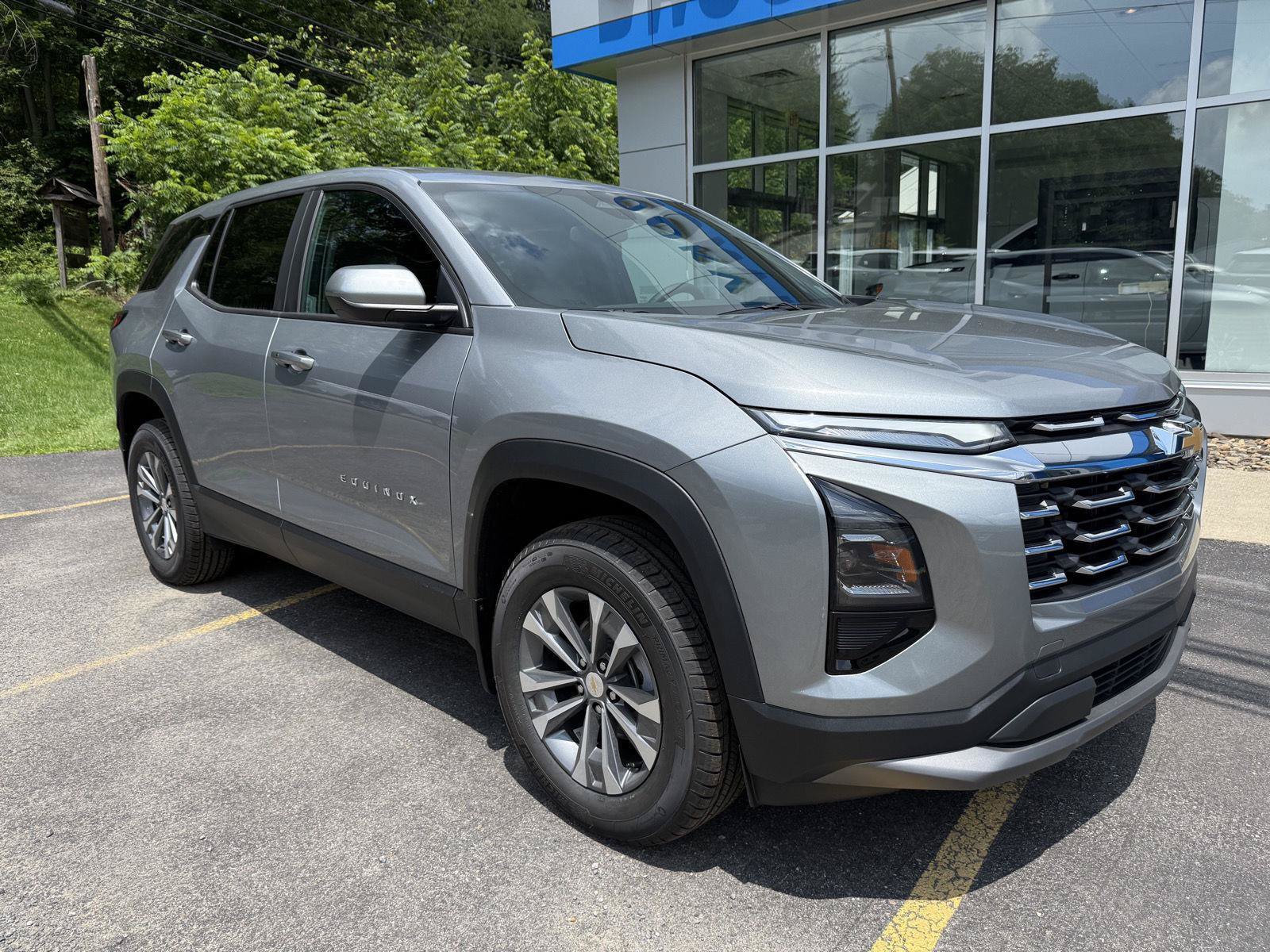 New 2027 Chevrolet Equinox LT w/ Convenience Package II