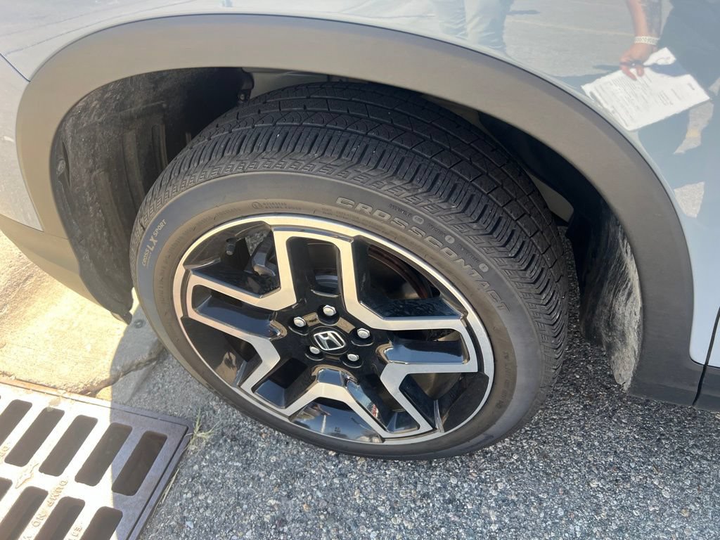 Used 2023 Honda Passport Elite image 12