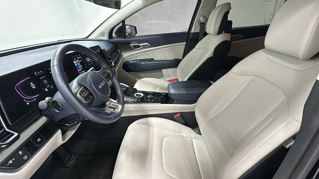 Used 2024 Kia Sportage EX AWD/4WD image 10