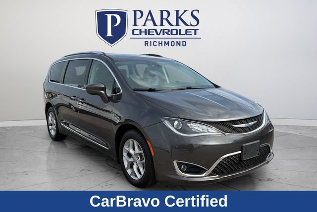 Used 2018 Chrysler Pacifica Touring-L w/ Tire & Wheel Group
