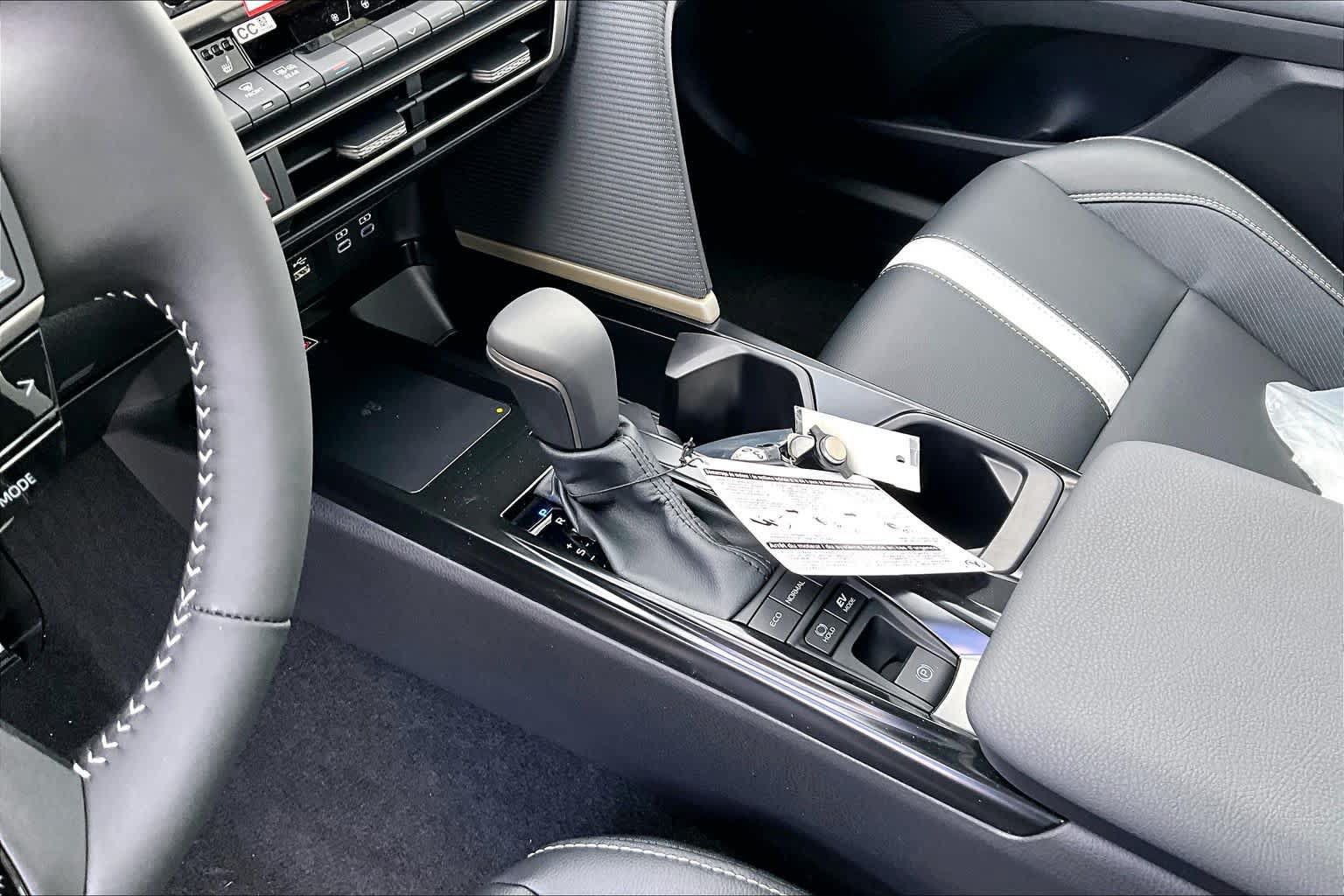 New 2026 Toyota Camry SE FWD image 7