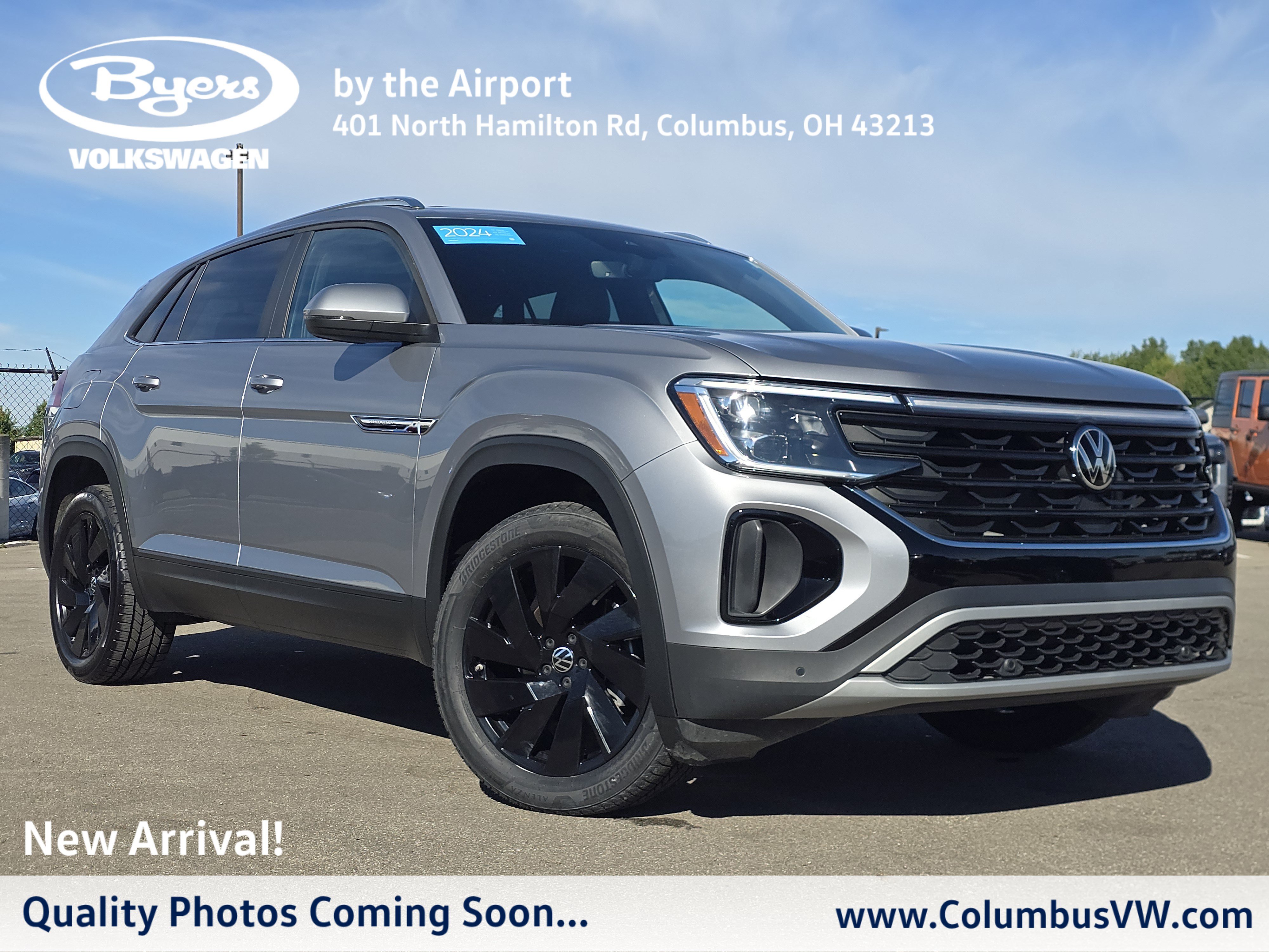 Used 2024 Volkswagen Atlas Cross Sport SE FWD image 1