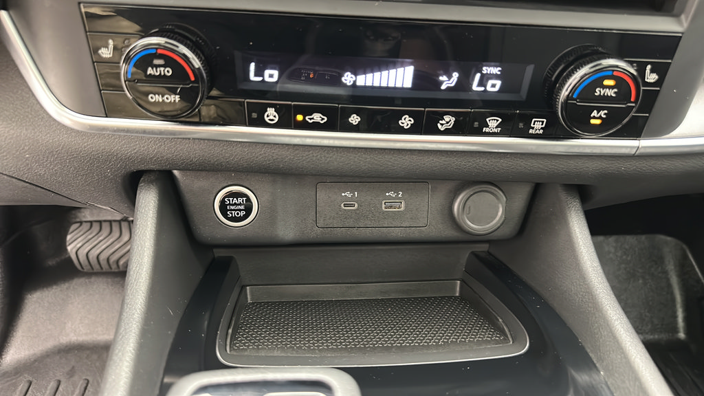 Used 2023 Nissan Rogue SV w/ SV Premium B Package AWD/4WD image 20