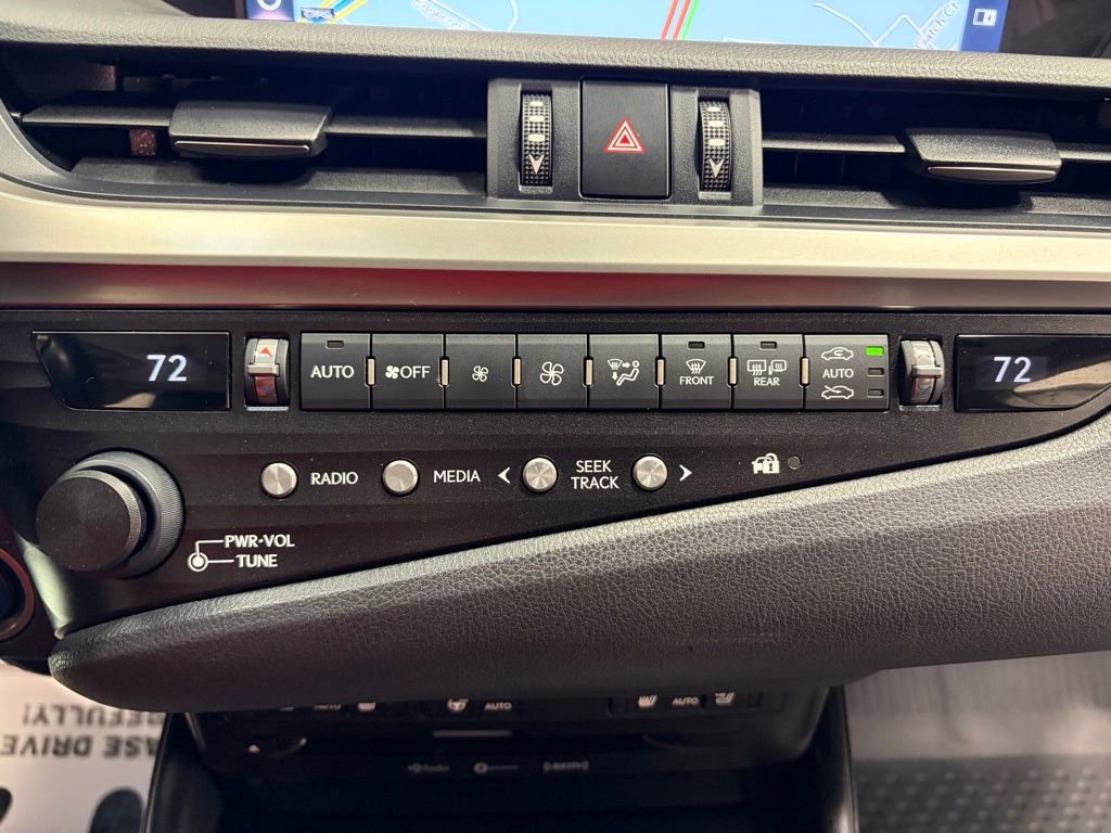 Used 2019 Lexus ES 300h w/ Premium Package image 19