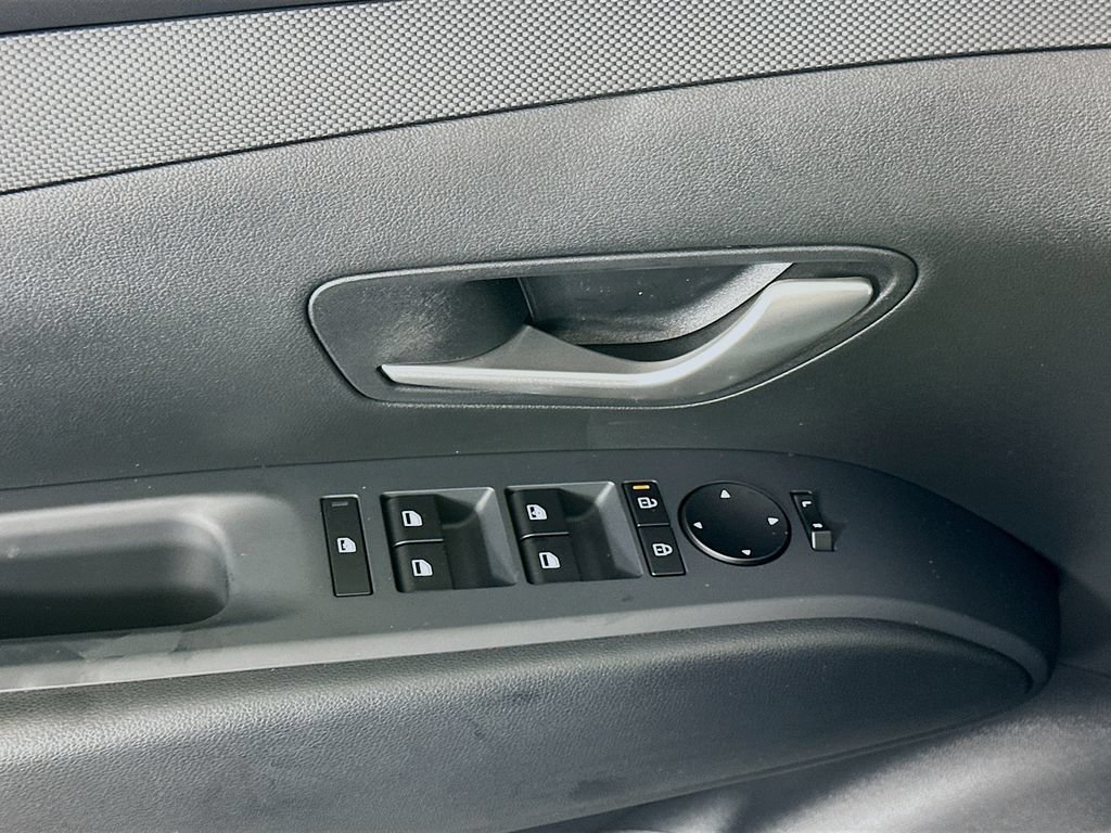 New 2027 Hyundai Santa Cruz SE FWD image 18