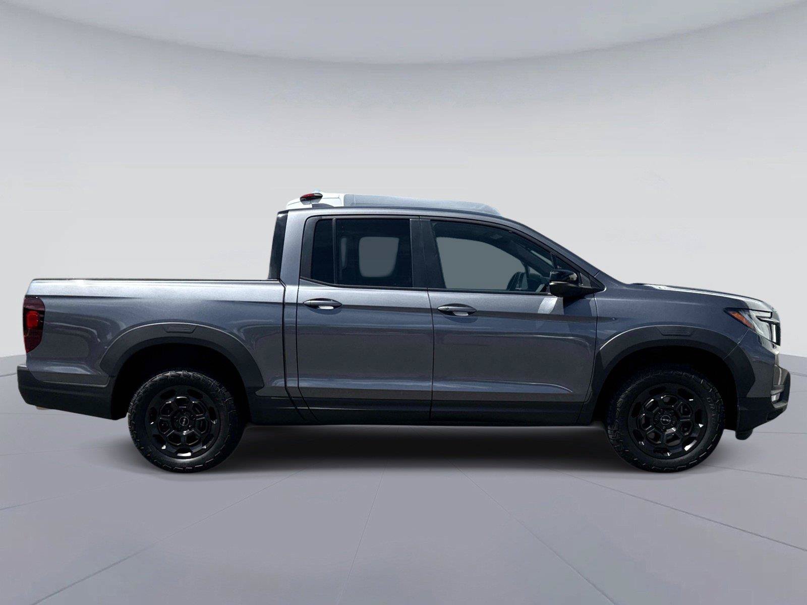 Certified 2025 Honda Ridgeline TrailSport+ image 2