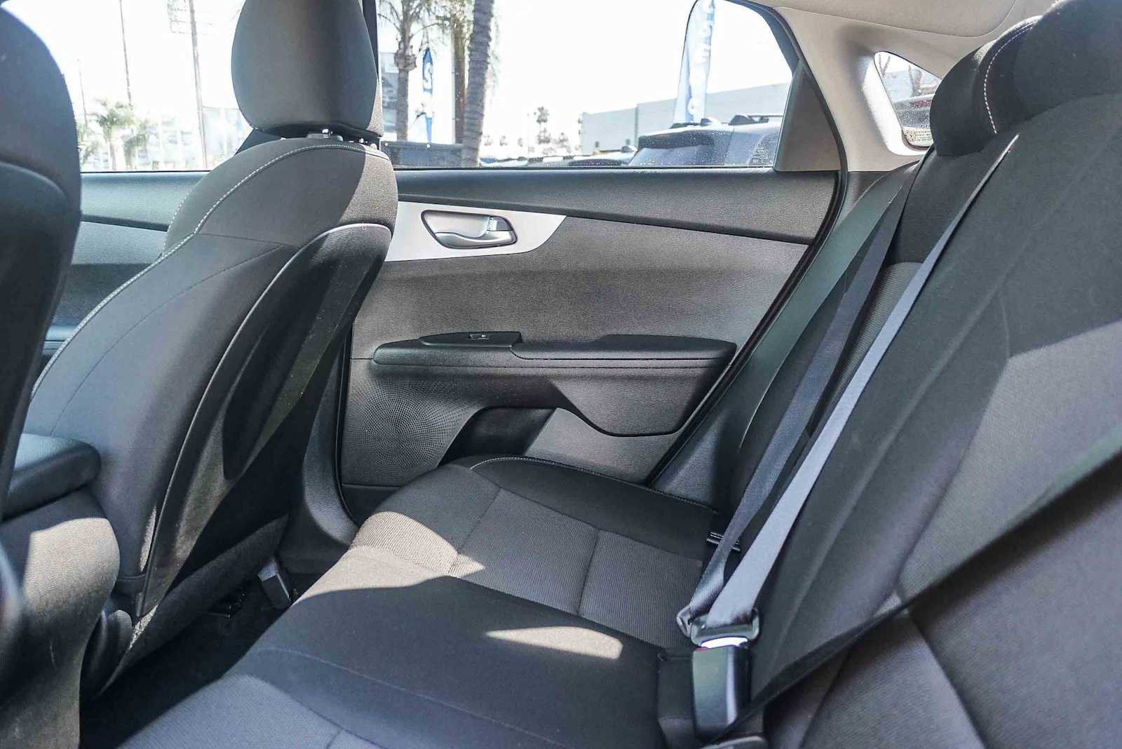 Used 2023 Kia Forte LXS w/ LXS Technology Package image 17