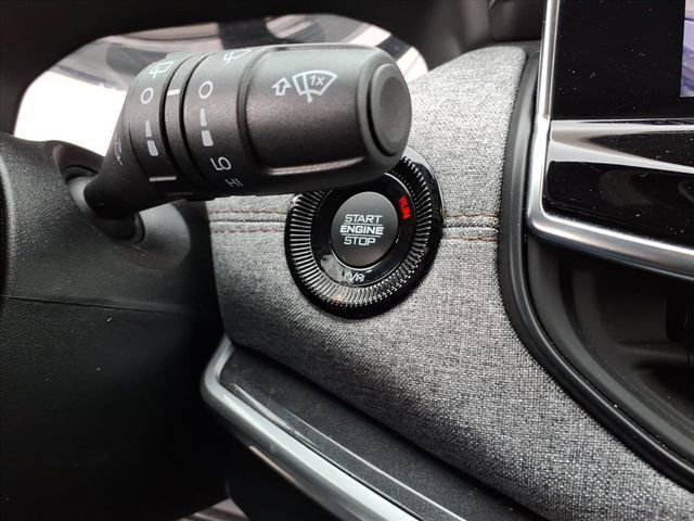 Used 2024 Jeep Compass Latitude image 33